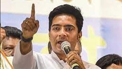 Trinamool Congress (TMC) state general secretary and chief minister Mamata Banerjee’s nephew Abhishek Banerjee on Saturday took a swipe at judges of the Calcutta high court who have ordered CBI probes into post-poll violence in the state. (HT PHOTO.)