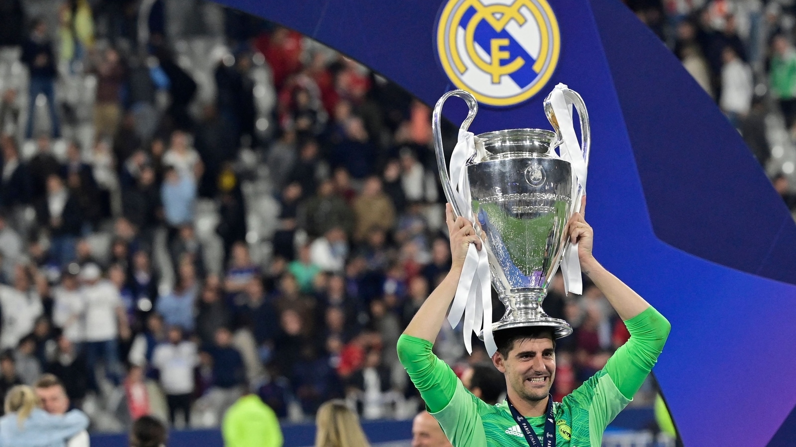 Goalkeeper Thibaut Courtois of Real Madrid celebrates after winning o