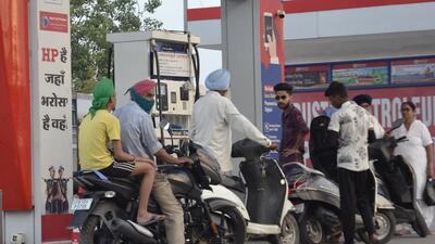 Chairperson of Ludhiana Petrol Pump Dealers’ Association Ashok Sachdeva said a letter addressed by the state-level association to the oil companies apprised them of the symbolic agitation by petrol pump owners seeking hike in commission (HT PHOTO)