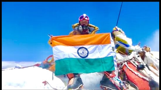 Wing Commander Vikrant Uniyal atop Mt Everest (Sourced)