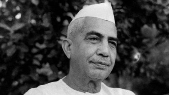 Former PM Chaudhary Charan Singh (Twitter) Former PM Chaudhary Charan Singh (Twitter)