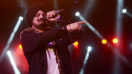 File photo of Sidhu Moose Wala performing at a Panjab university.(HT File Photo)