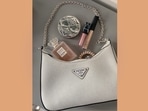 Fashion tips: Handbag essentials that every woman should always carry (Анастасия) Fashion tips: Handbag essentials that every woman should always carry (Анастасия)