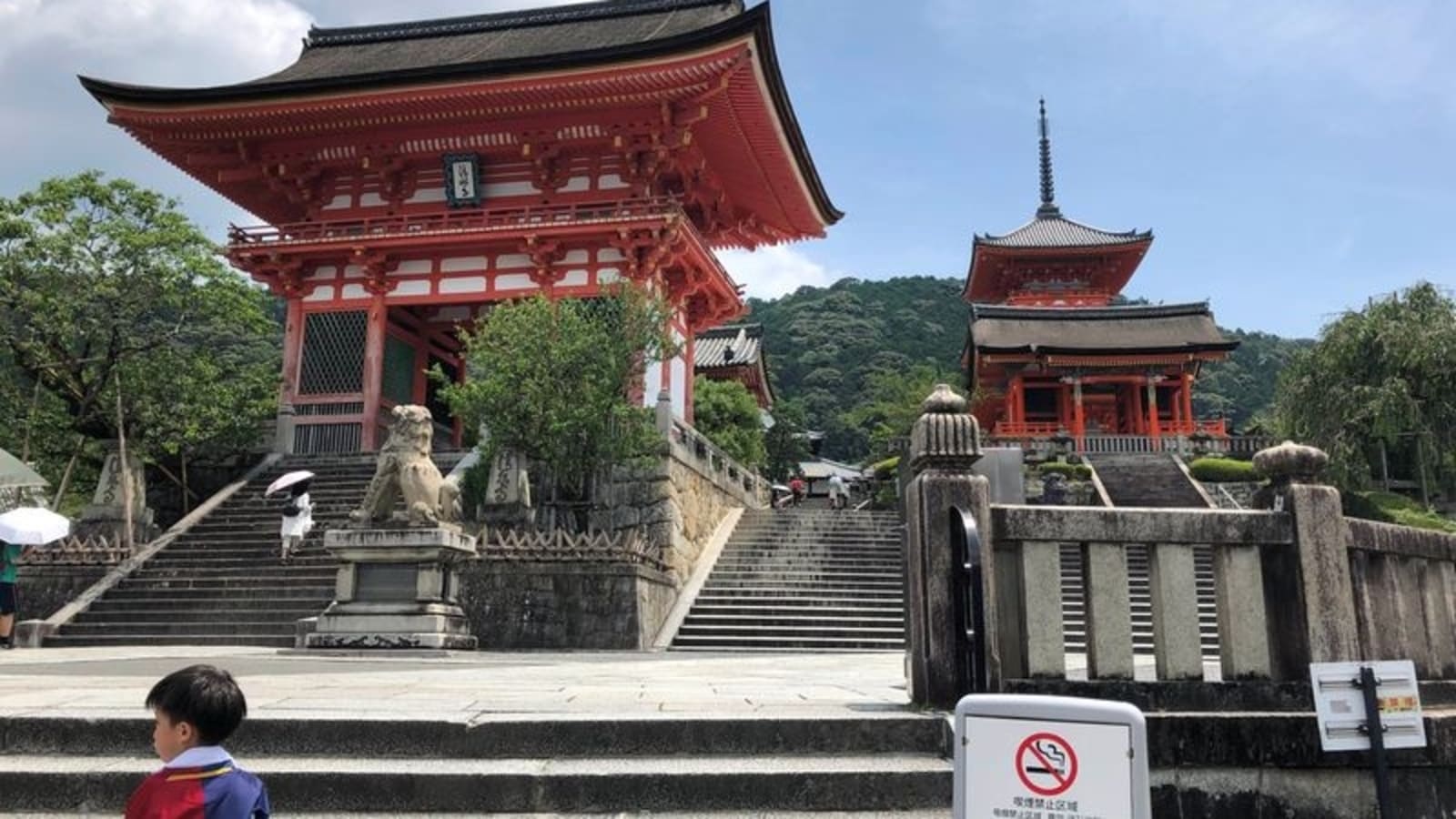 Japan, wary of foreign 'bad manners', cautiously eases borders to aid tourism