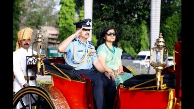 Chief of Air Staff, Air Chief Marshal Vivek Ram Chaudhari (left) reviews the Passing Out Parade at NDA on Monday. (Rahul Raut/HT PHOTO) Chief of Air Staff, Air Chief Marshal Vivek Ram Chaudhari (left) reviews the Passing Out Parade at NDA on Monday. (Rahul Raut/HT PHOTO)