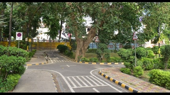 The park near Dhobighat crossing that has been developed into a high-tech traffic awareness park. (HT photo)