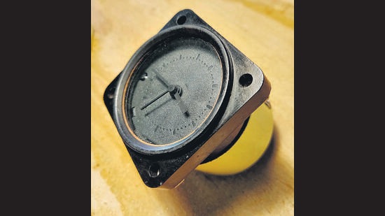A clock by Vetoskar made with instrument gauges acquired from an airplane scrapyard and old MiGs. (Courtesy: 47-A) A clock by Vetoskar made with instrument gauges acquired from an airplane scrapyard and old MiGs. (Courtesy: 47-A)