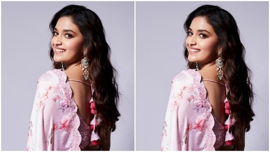 Keerthy played muse to fashion designer house Neeru’s and picked the ethnic ensemble for the pictures.(Instagram/@keerthysureshofficial)