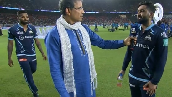 IPL 2022: Hardik hilariously intervenes in Tewatia's interview(IPLt20.com)