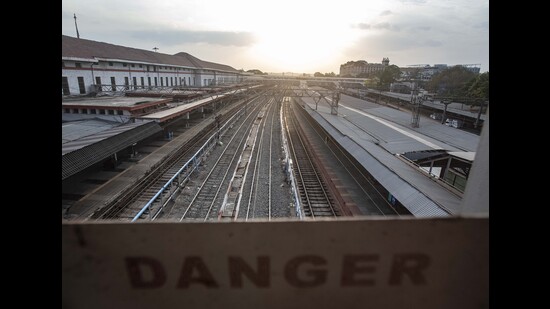 The district administration has acquired through direct purchase more than 100 acres in one month for the Baramati-Phaltan-Lonand, Pune-Miraj railway line (HT FILE PHOTO)