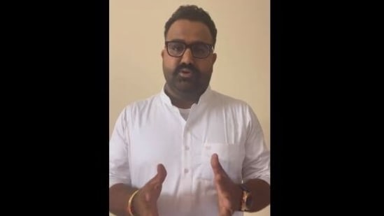 One Goldy Brar from Punjab has issued a statement that he is not gangster Goldy Brar whose name has come up in connection with the murder of Sidhu Moose Wala.&nbsp;