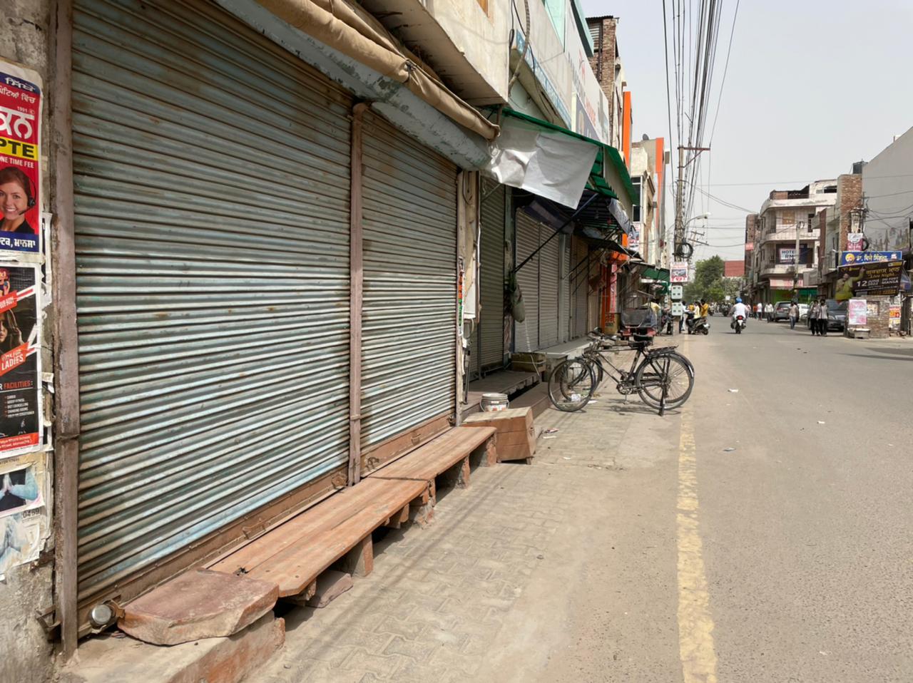 Shops shut in Mansa city, the home district of slain Punjabi singer Sidhu Moose Wala Shops shut in Mansa city, the home district of slain Punjabi singer Sidhu Moose Wala