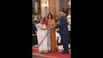 Group Captain Varun Singh’s wife Geetanjali Singh and mother Uma Singh received the award from President Ram Nath Kovind. (Rashtrapati Bhawan) Group Captain Varun Singh’s wife Geetanjali Singh and mother Uma Singh received the award from President Ram Nath Kovind. (Rashtrapati Bhawan)