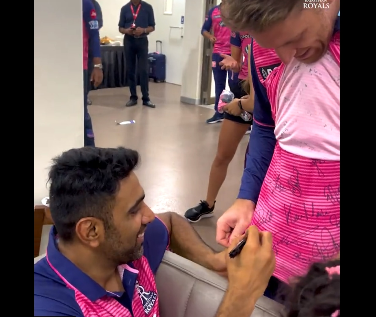 Ashwin signs Buttler RR jerseys