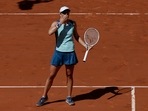 Swiatek will face No. 20 Daria Kasatkina in one women's semifinal