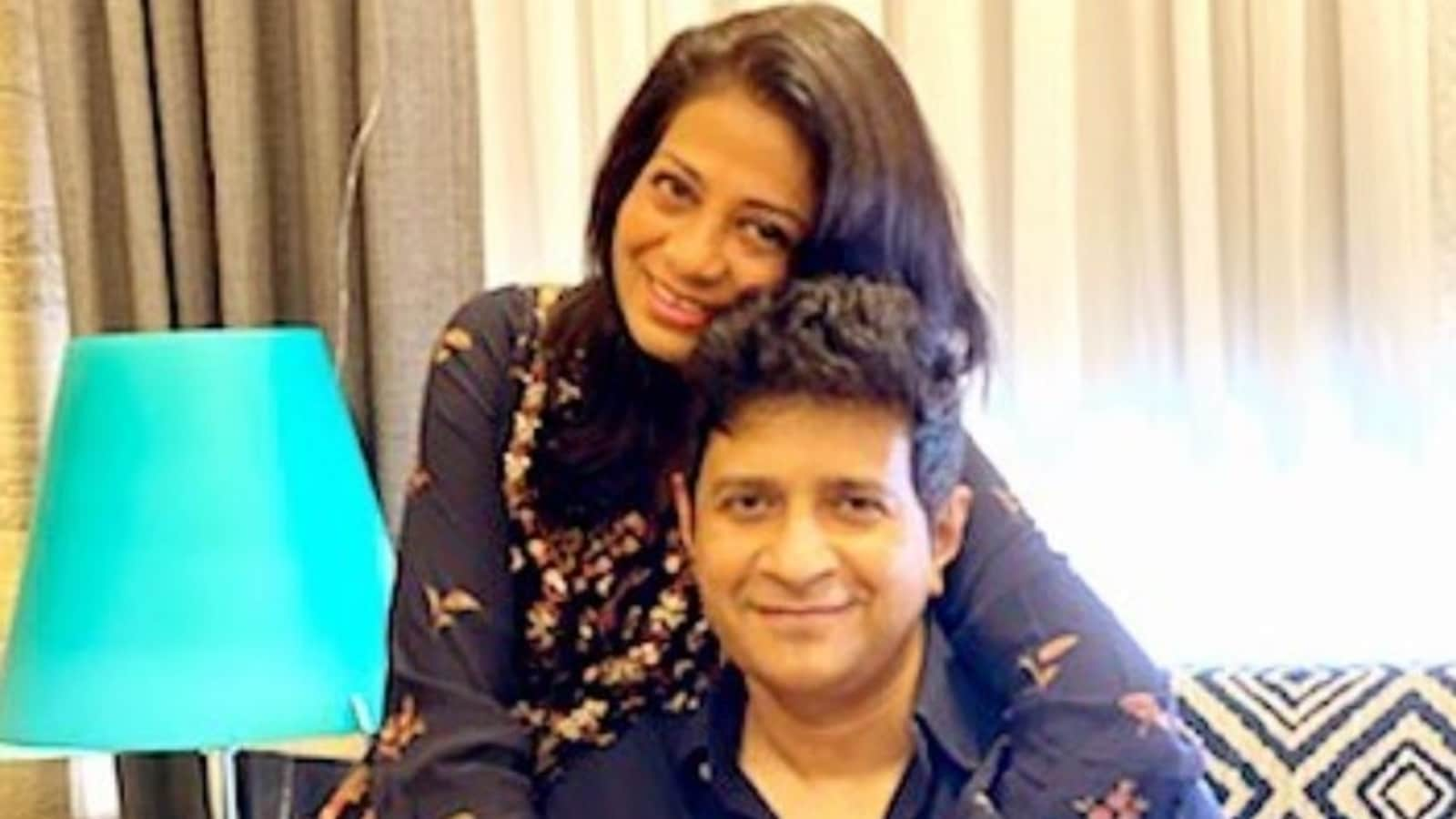 KK teased wife, told her girls try to hold him at shows: ‘I lie to her’