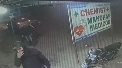 The robbers were captured in the chemist shop’s CCTV camera while arriving and leaving. (HT) The robbers were captured in the chemist shop’s CCTV camera while arriving and leaving. (HT)