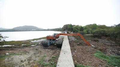 Ahead of the monsoon, the Pune Municipal Corporation (PMC) has successfully cleaned 133-acre Pashan lake. (Hindustan Times) Ahead of the monsoon, the Pune Municipal Corporation (PMC) has successfully cleaned 133-acre Pashan lake. (Hindustan Times)