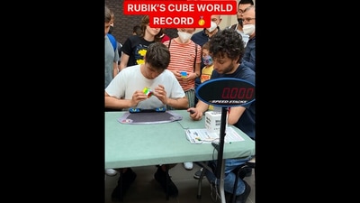 The image, taken from the viral video, shows the man ‘solving’ Rubik’s Cube in one second. (Instagram/@hydemagician)