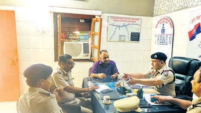 GRP DSP Balram Rana chairing a meeting with railway police over security arrangements during the anniversary week of Operation Bluestar in Ludhiana. (HT PHOTO) GRP DSP Balram Rana chairing a meeting with railway police over security arrangements during the anniversary week of Operation Bluestar in Ludhiana. (HT PHOTO)