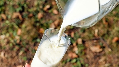 Drinking milk every day is very important as it's rich in calcium, phospohorous, B vitamin, potassium and vitamin D. (Pixabay) Drinking milk every day is very important as it's rich in calcium, phospohorous, B vitamin, potassium and vitamin D. (Pixabay)