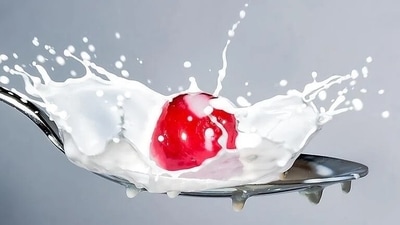 Want strong teeth? Drinking milk every day is the easiest way to add loads of calcium to your diet (Pixabay) Want strong teeth? Drinking milk every day is the easiest way to add loads of calcium to your diet (Pixabay)