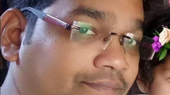 As his creditors were demanding their money back, he sold the flat in Vasai (E) for more than ₹30 lakh and paid back some of the amount (HT File)