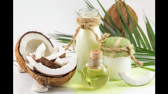 Coconut milk (Photo: iStock)