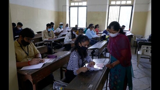 Now, equal weightage will be given to Class 12 marks and the state common entrance test (CET) score for admissions to various undergraduate professional courses (HT FILE PHOTO)