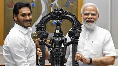 Andhra Pradesh chief minister YS Jagan Mohan Reddy, who met Prime Minister Narendra Modi at the latter’s residence in Delhi for nearly 45 minutes, submitted a representation to him on various issues that remain pending with the Centre. (ANI) Andhra Pradesh chief minister YS Jagan Mohan Reddy, who met Prime Minister Narendra Modi at the latter’s residence in Delhi for nearly 45 minutes, submitted a representation to him on various issues that remain pending with the Centre. (ANI)