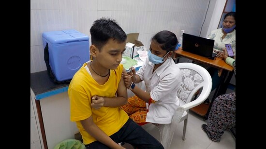 Vaccination drive at Padmavati on Thursday. (Rahul Raut/HT PHOTO)