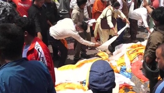 The bodies were brought to Aryaghat Cremation Centre at Pashupatinath Temple premises on the banks of Bagmati River.