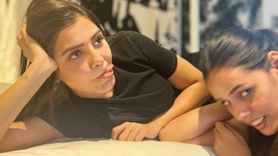 Samantha Ruth Prabhu shared this picture with make-up artiste Sadhna Singh. Samantha Ruth Prabhu shared this picture with make-up artiste Sadhna Singh.