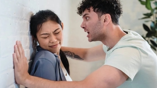Trying to win every argument: While the urge to have a final word in an argument or winning it is natural as it gives your brain a high, doing so could affect relationships.(Pexels)