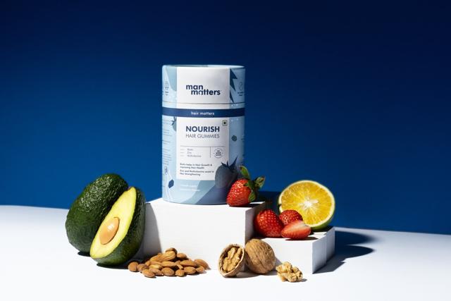 Biotin hair gummies contain Biotin, Zinc, and multivitamins to improve hair health. They may improve texture, density, and strength of hair (Man Matters) Biotin hair gummies contain Biotin, Zinc, and multivitamins to improve hair health. They may improve texture, density, and strength of hair (Man Matters)