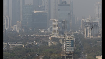Out of 14 proposed metro corridors across the Mumbai Metropolitan Region (MMR), three are operational. (Satish Bate/HT PHOTO) Out of 14 proposed metro corridors across the Mumbai Metropolitan Region (MMR), three are operational. (Satish Bate/HT PHOTO)