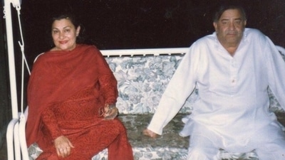 Raj Kapoor with his wife Krishna Raj Kapoor.