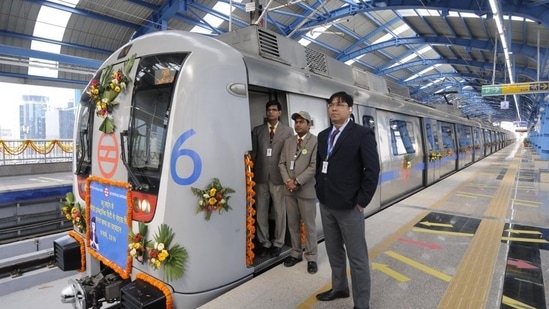 Delhi Metro services on Phase-III sections will begin at 6am on Sunday.(Sunil Ghosh /HT Photo)