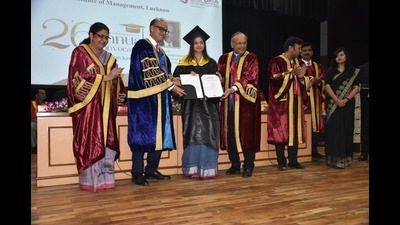 262 students conferred diplomas at JIM Lucknow convocation (HT photo)
