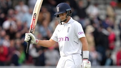 England's Joe Root acknowledges applause as he leaves the pitch at the end of play on Day 3 (AP)