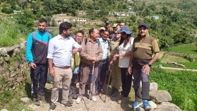 Chief Election Commissioner Rajeev Kumar treks 18kms to remote villages in Uttarakhand.&nbsp;