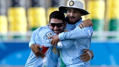 Harbhajan Singh with Yuvraj Singh Harbhajan Singh with Yuvraj Singh
