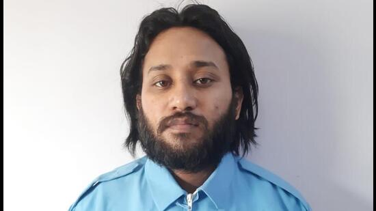 According to Delhi Police’s records, Shahrukh was born in a poor family in south Delhi’s Madangir in 1994 and his parents worked as labourers. As a teenager, he also worked as a labourer but never liked the job. (Sourced)