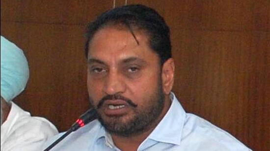 Mohali mayor Amarjit Singh Sidhu had left the Congress and joined the Bharatiya Janata Party on Saturday. (HT Photo)