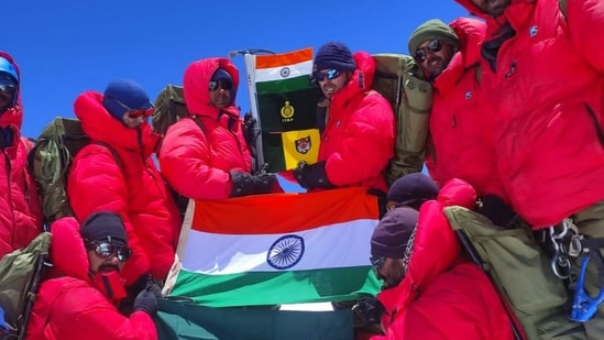 Video: Successful summit by ITBP at 24K feet 230 expeditions in 6 ...