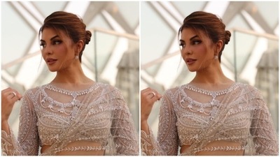 Jacqueline played muse to fashion designer house Falguni Shane Peacock and picked a white embellished saree for the pictures. (Instagram/@jacquelinef143)