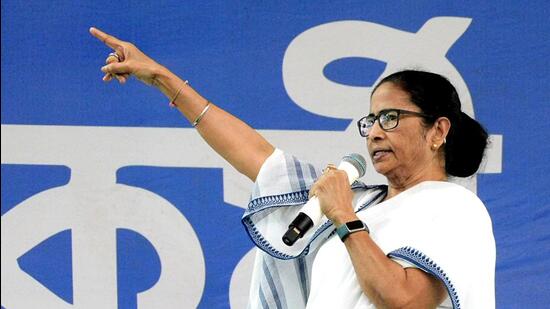 Mamata Banerjee cabinet passes 2 bills to curtail guv's rule, sets up a  face-off | Kolkata - Hindustan Times