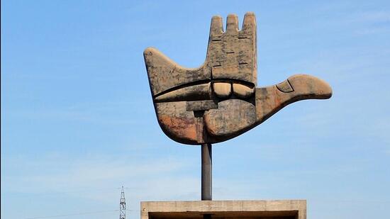 The other two commercial corridors in Chandigarh are on the Madhya Marg and Dakshin Marg. (HT Photo)