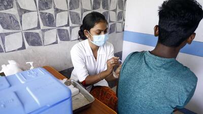 Vaccination drive underway at Padmavati in Sahakar Nagar, on Tuesday. (Rahul Raut/HT PHOTO)