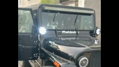 A video grab shows bullet marks on Punjabi singer Sidhu Moose Wala’s vehicle in Punjab’s Mansa district. (HT Photo) A video grab shows bullet marks on Punjabi singer Sidhu Moose Wala’s vehicle in Punjab’s Mansa district. (HT Photo)